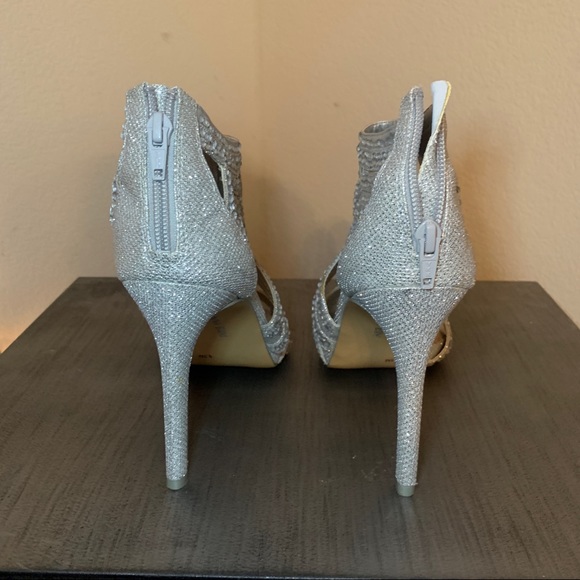 Gianni Bini silver Studded Dress Sandal - Picture 3 of 6